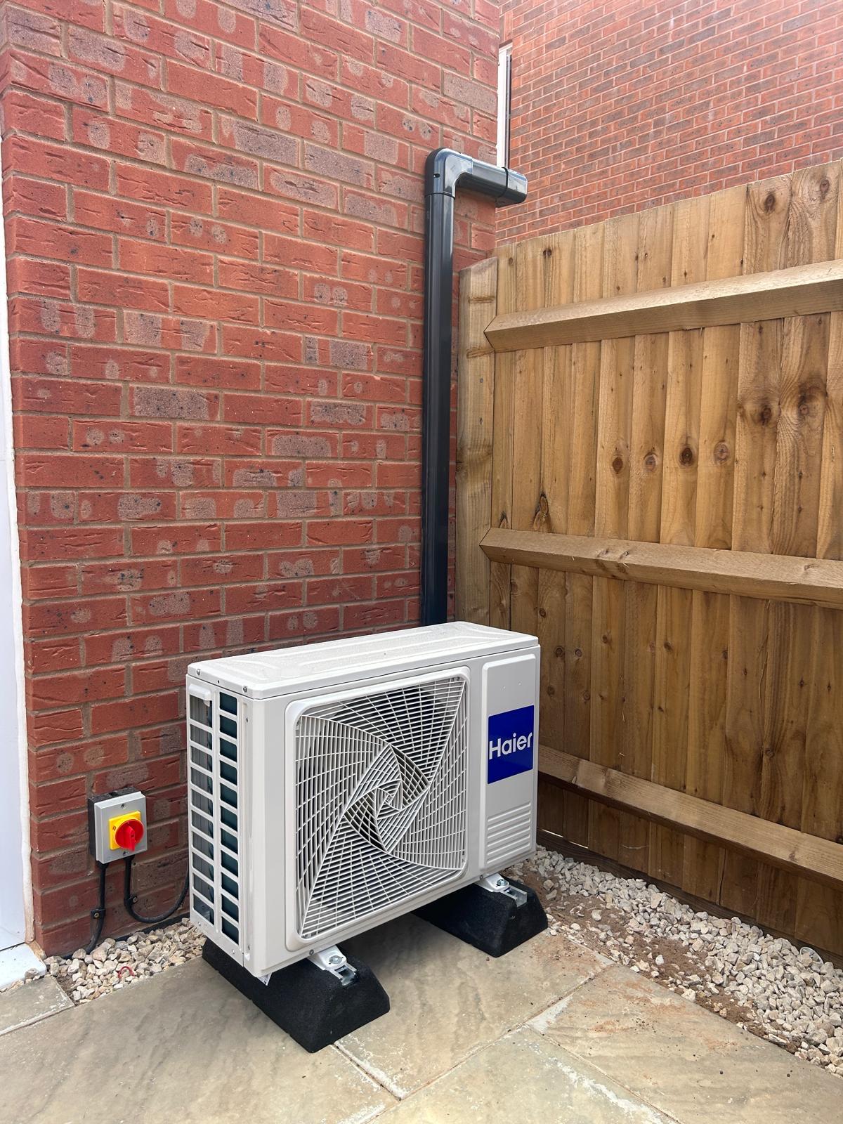 Domestic air conditioning installation by Elite Cooling and Heating 01